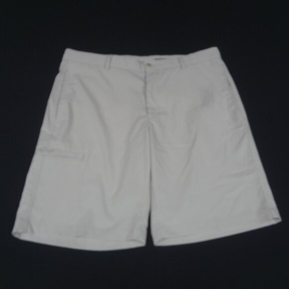 GREG NORMAN GOLF SHORTS CREME BEIGE MENS SIZE 36 K966 - Picture 1 of 7